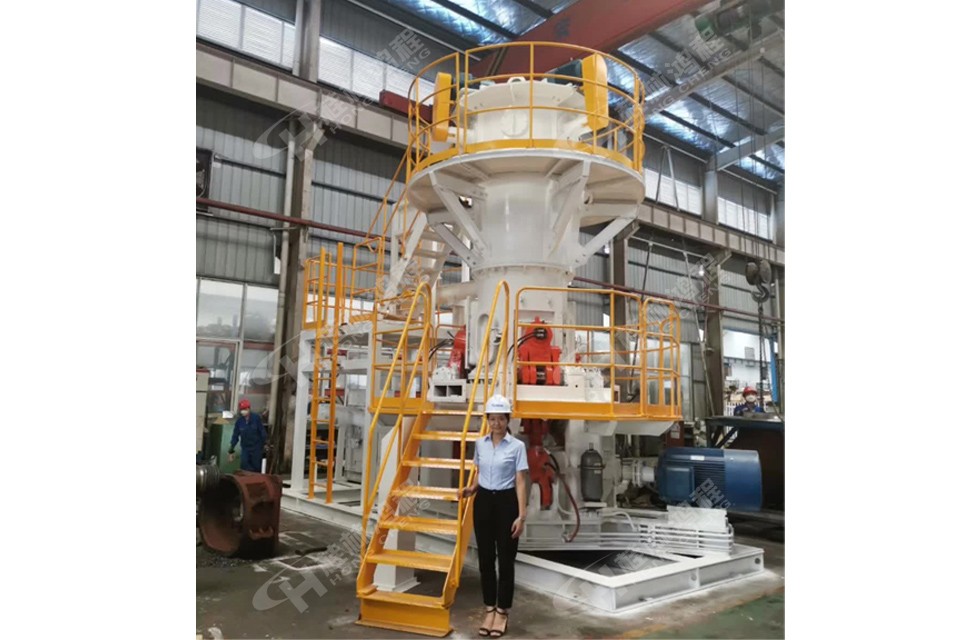 桂林鴻程新款HLMX600小型超細立式磨粉機整機預裝待發 桂林鴻程新款HLMX600小型超細立式磨粉機整機預裝待發